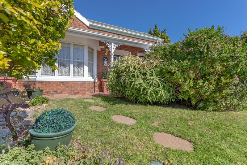 3 Bedroom Property for Sale in Pinelands Western Cape